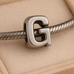 Chamilia Women's .925 Sterling Silver Print Letter G Bead Charm EUC CHAM #281